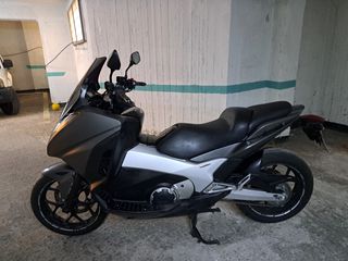 Honda Integra 750 2016-thumb-1