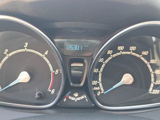 Ford Fiesta 2014 DIESEL TITANIUM-thumb-14