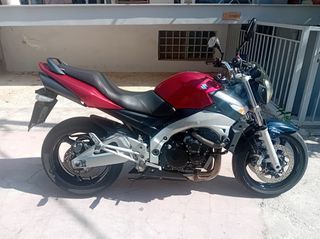 Suzuki GSR 600 2009-thumb-3