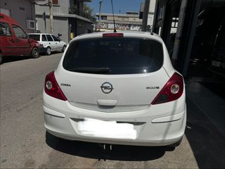 Opel Corsa 2013 D-thumb-3