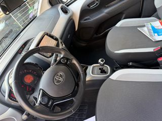 Toyota Aygo 2016-thumb-10