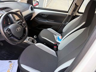 Toyota Aygo 2016-thumb-11