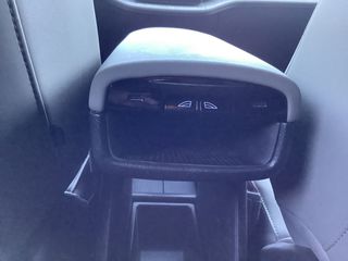 Volvo EX30 2024-thumb-17