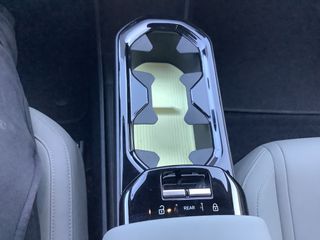 Volvo EX30 2024-thumb-26