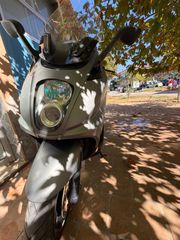 Gilera GP 800 2010-thumb-4