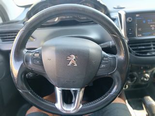Peugeot 208 2017 BLUEHDI-thumb-18