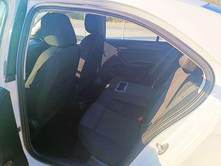 Seat Toledo 2015 1.6 TDI-thumb-7