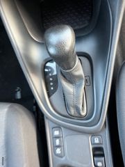 Toyota Yaris 2022 HYBRID AUTOMATIC HDF BUSINESS-thumb-10