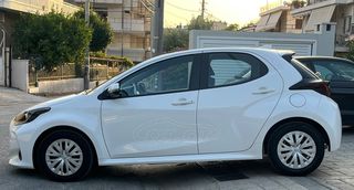 Toyota Yaris 2022 HYBRID AUTOMATIC HDF BUSINESS-thumb-17