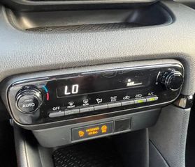 Toyota Yaris 2022 HYBRID AUTOMATIC HDF BUSINESS-thumb-3