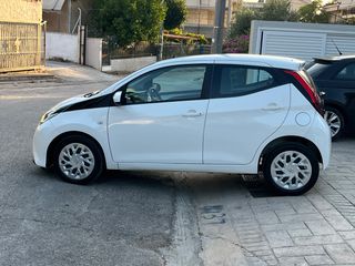 Toyota Aygo 2021 AUTOMATIC X- PLAY MMT-thumb-4