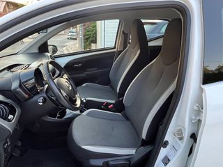Toyota Aygo 2021 AUTOMATIC X- PLAY MMT-thumb-15