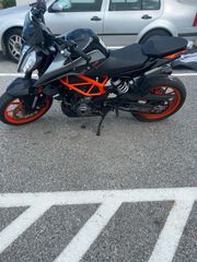 KTM 390 Duke 2021-thumb-2