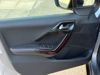 Peugeot 2008 2016 Gt Line-thumb-40