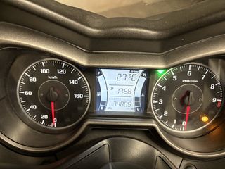 Yamaha XMAX 300 2017-thumb-2