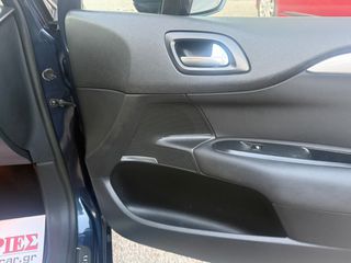 Citroen C4 2013-thumb-24