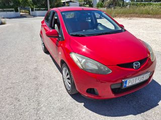 Mazda 2 2009-thumb-4