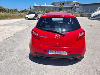 Mazda 2 2009-thumb-5