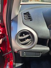 Mazda 2 2009-thumb-23