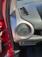 Mazda 2 2009-thumb-24