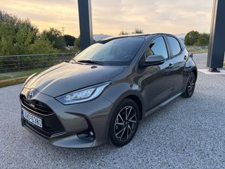 Toyota Yaris 2024 1.5P STYLE 31.631ΧΛΜ! ΑΡΙΣΤΟ!-thumb-1
