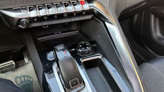 Peugeot 3008 2017 1,2 GT LINE PANORAMA AUTOMATO-thumb-20
