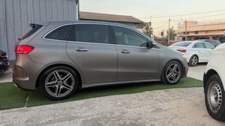 Mercedes-Benz B 180 2019-thumb-10