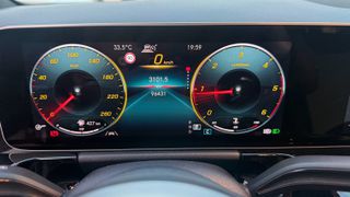Mercedes-Benz B 180 2019-thumb-13