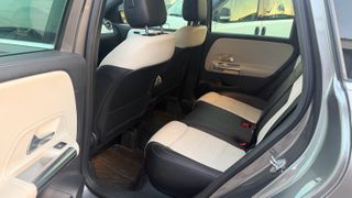 Mercedes-Benz B 180 2019-thumb-15