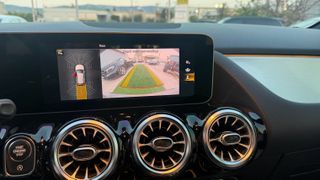 Mercedes-Benz B 180 2019-thumb-17