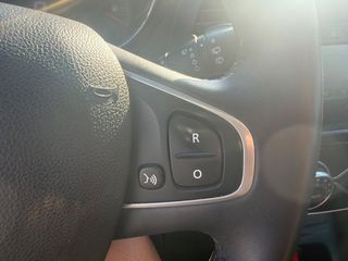 Renault Captur 2018 1.5 dCi Full Extra Book Service-thumb-15