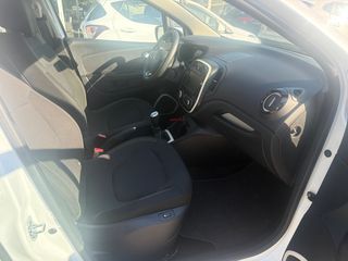 Renault Captur 2018 1.5 dCi Full Extra Book Service-thumb-28