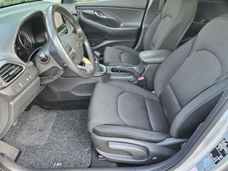 Hyundai i 30 2018 1.6CRDI 110PS   NAVI- CAM- CLIMA-XENON-thumb-5