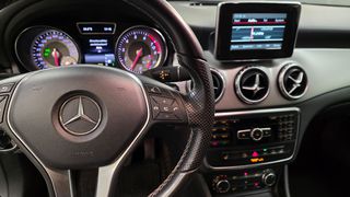 Mercedes-Benz GLA 200 2015 Urban/Progressive-thumb-11