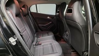 Mercedes-Benz GLA 200 2015 Urban/Progressive-thumb-17