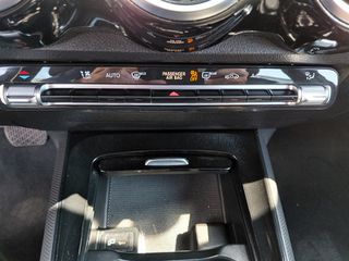 Mercedes-Benz GLB 200 2021 GLB 200 Auto 2021 1300cc 163hp Bενζίνη-thumb-38