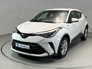 Toyota C-HR 2021 1.8 122hp