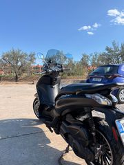 Piaggio Beverly 300 2018 Police-thumb-2