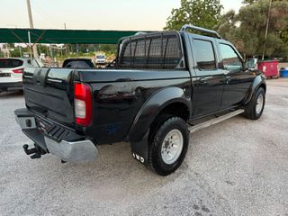 Nissan Navara 2004 navara-thumb-5
