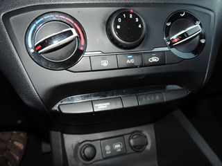 Hyundai i 20 2017 1.4 16v - 100 P.S. - Automatic - "Classic"- Ελληνικό!-thumb-28
