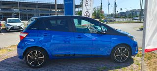 Toyota Yaris 2017 STYLE SELECTION PLUS PACKET PANOROOF-thumb-8