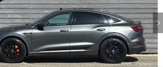 Audi e-tron 2021 Sporpack 50 S line-thumb-8