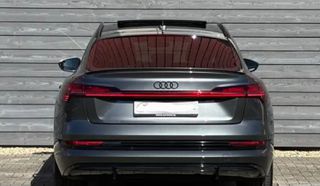 Audi e-tron 2021 Sporpack 50 S line-thumb-9