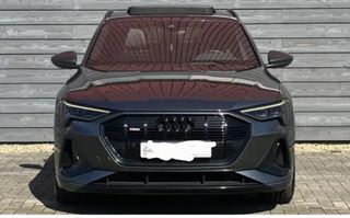 Audi e-tron 2021 Sporpack 50 S line-thumb-11