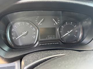 Peugeot Expert 2019-thumb-9