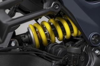 Benelli 2026 TRK 902 STRADALE-thumb-5