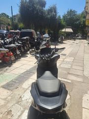 Honda PCX 125 2021-thumb-4
