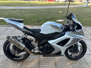 Suzuki GSX-R 1000 2008-thumb-4
