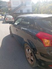 Kia Ceed / cee'd 2008-thumb-2