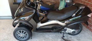 Piaggio MP3 250 2008-thumb-13